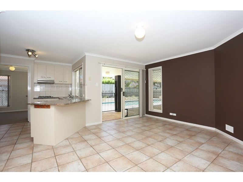 108 Avon Avenue, Banksia Beach QLD 4507