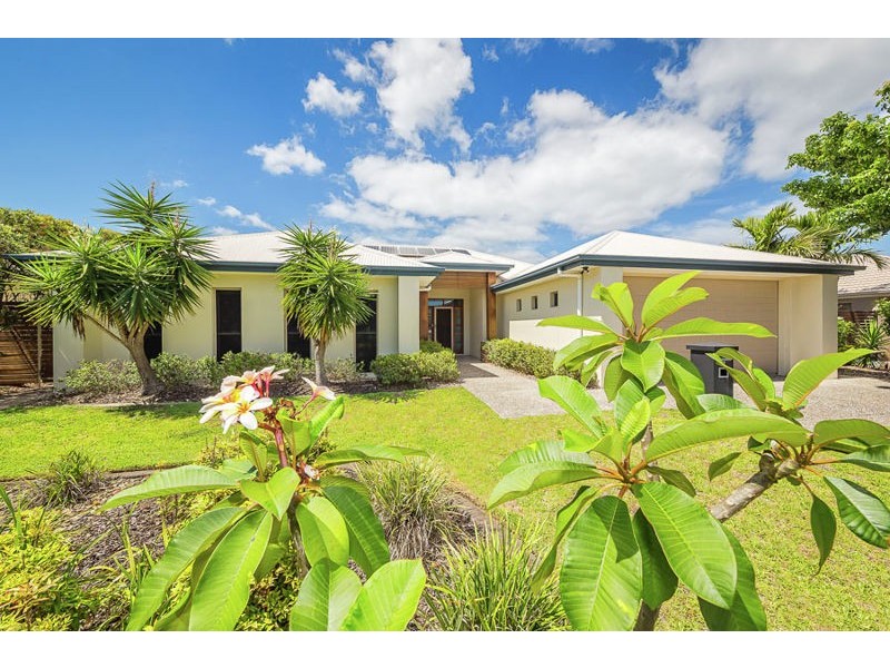 7 Vanillalily Close, Banksia Beach QLD 4507