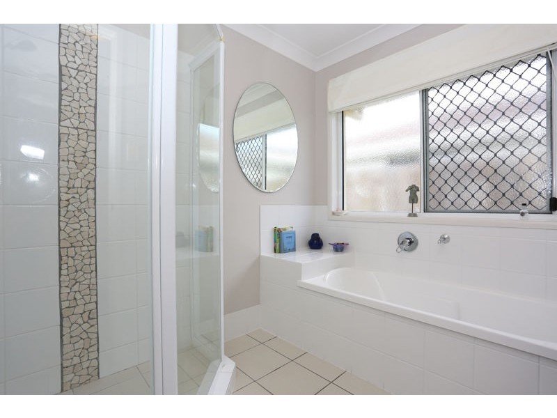27 Aird Street, Sandstone Point QLD 4511