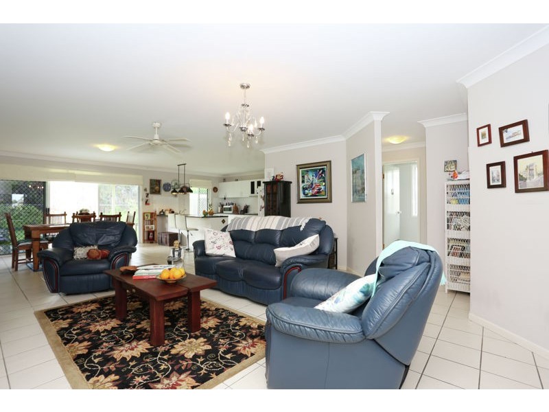 27 Aird Street, Sandstone Point QLD 4511