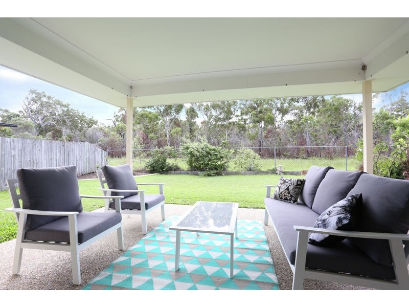 27 Aird Street, Sandstone Point QLD 4511