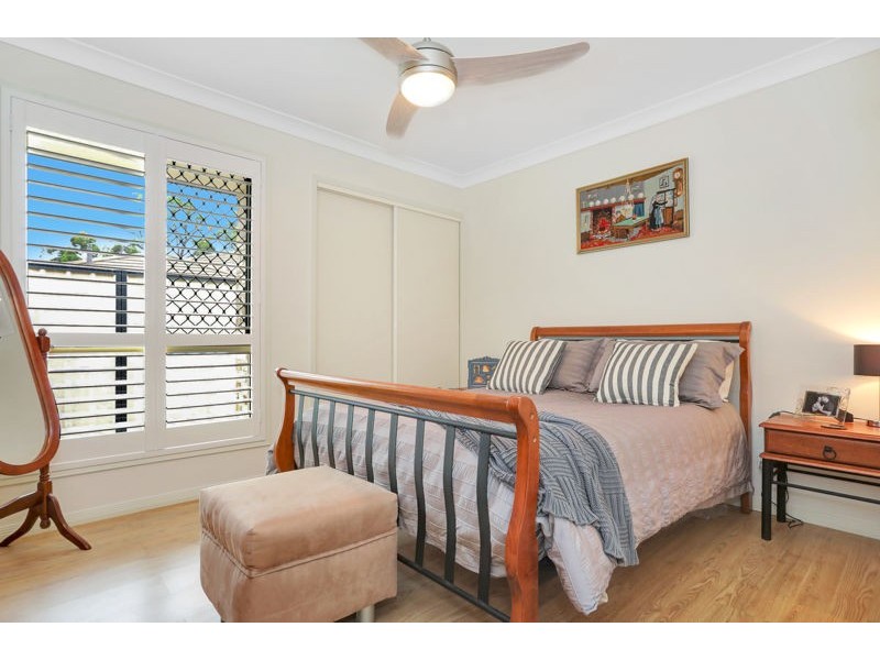 4 Amity Court, Sandstone Point QLD 4511