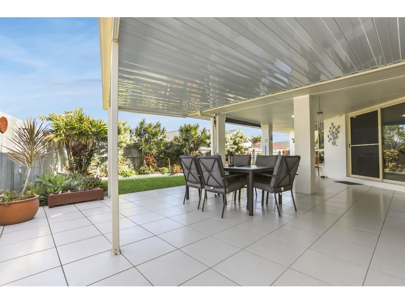 263 Bestmann Road, Sandstone Point QLD 4511