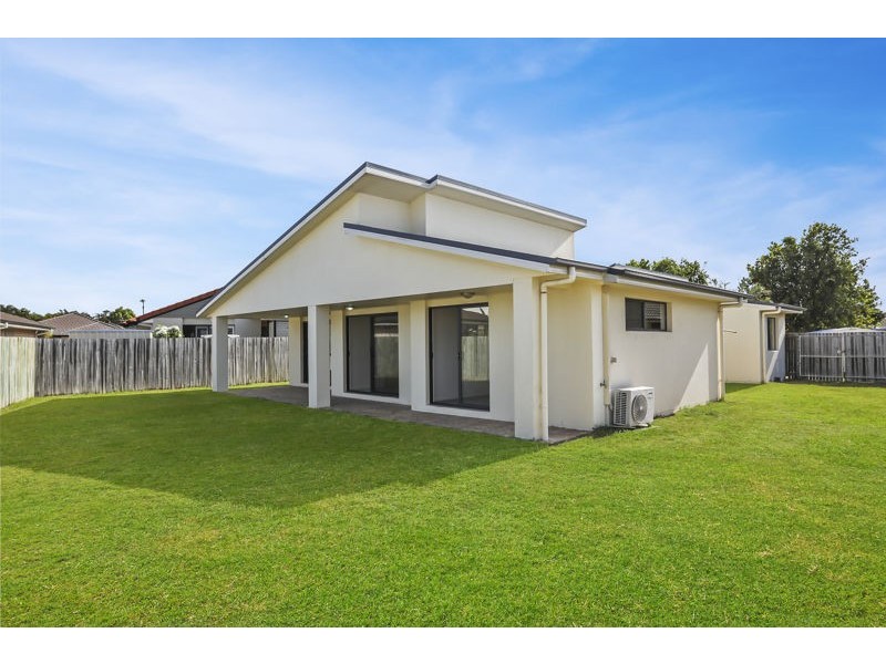 18 Bilinga Court, Sandstone Point QLD 4511