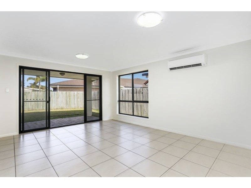 18 Bilinga Court, Sandstone Point QLD 4511