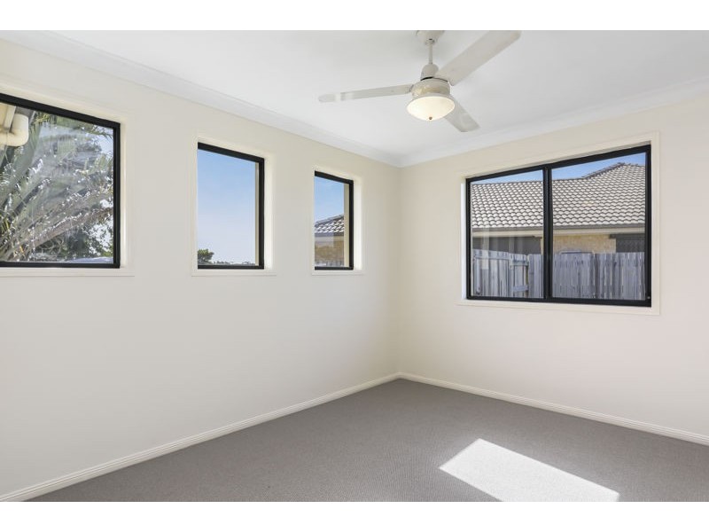 18 Bilinga Court, Sandstone Point QLD 4511