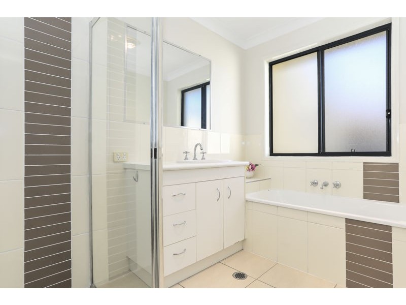 18 Bilinga Court, Sandstone Point QLD 4511