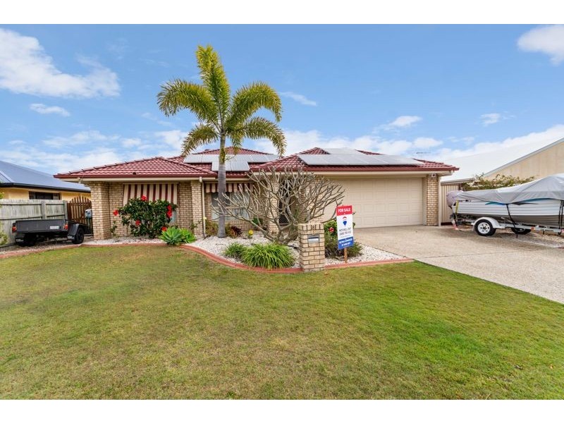 8 Clovelly Place, Sandstone Point QLD 4511