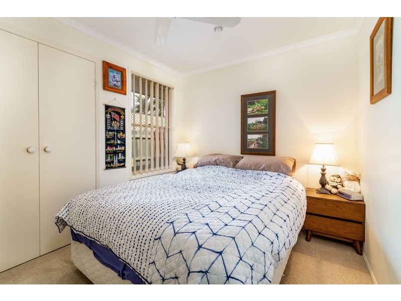 8 Clovelly Place, Sandstone Point QLD 4511