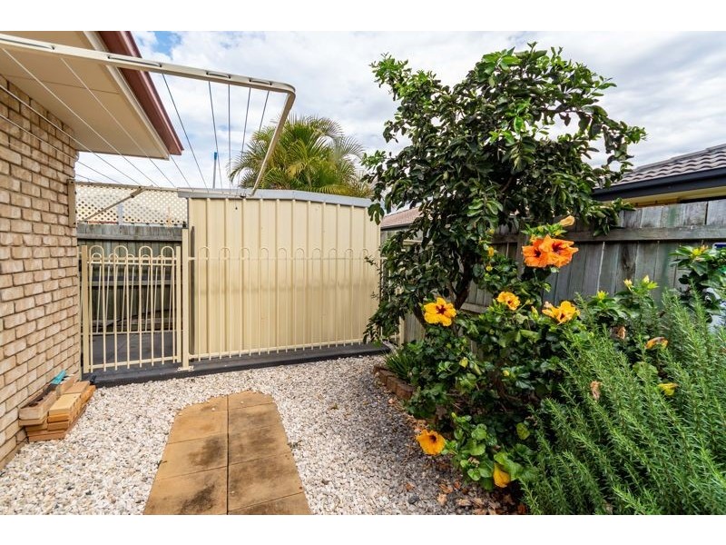 8 Clovelly Place, Sandstone Point QLD 4511