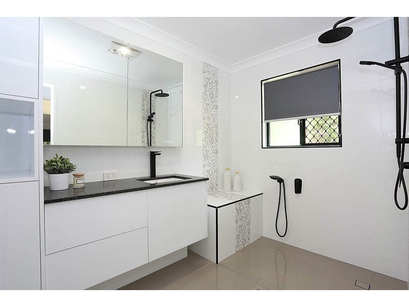 22-24 Caryota Court, Ningi QLD 4511