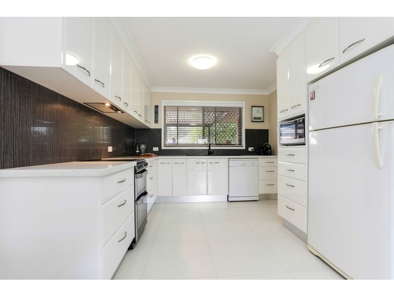 2 Rose Court, Bongaree QLD 4507