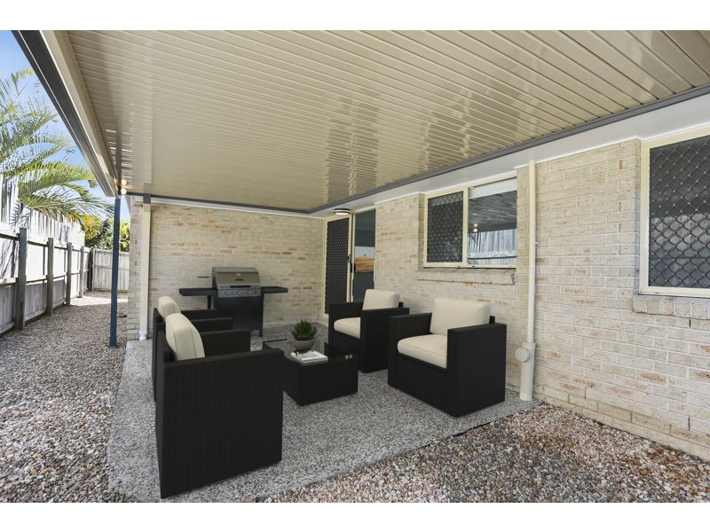 18 Tallow Court, Sandstone Point QLD 4511