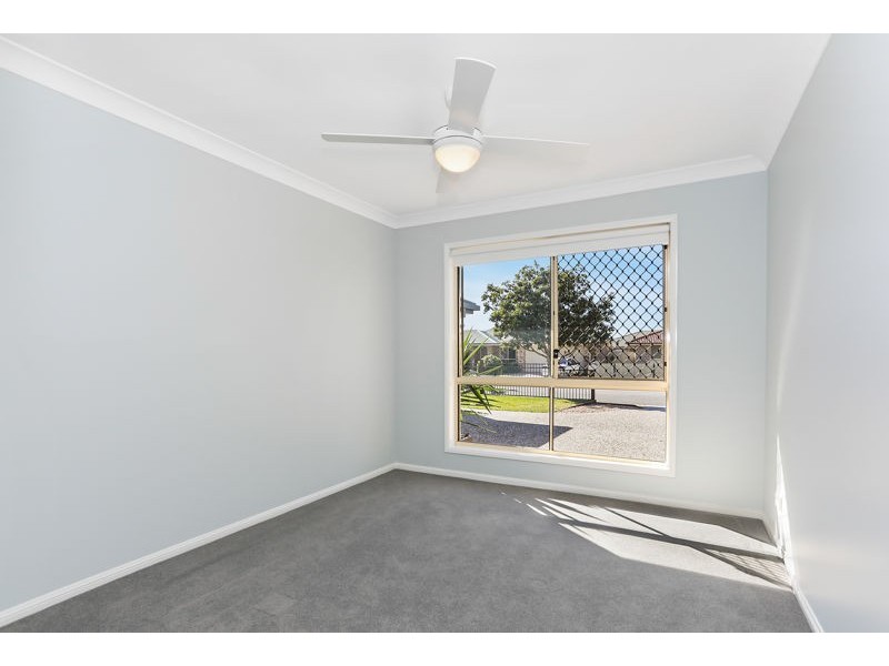 18 Tallow Court, Sandstone Point QLD 4511