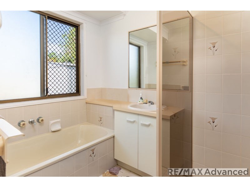 5 Endeavour Drive, Banksia Beach QLD 4507