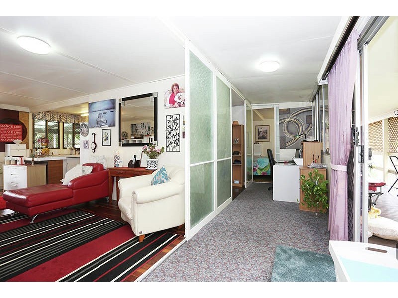 54 Kangaroo Avenue, Bongaree QLD 4507