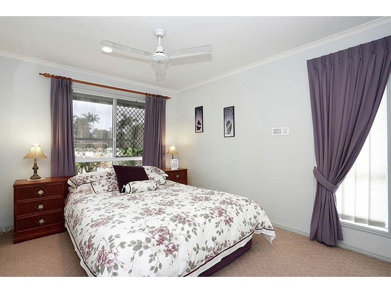 8 Dylan Court, Sandstone Point QLD 4511