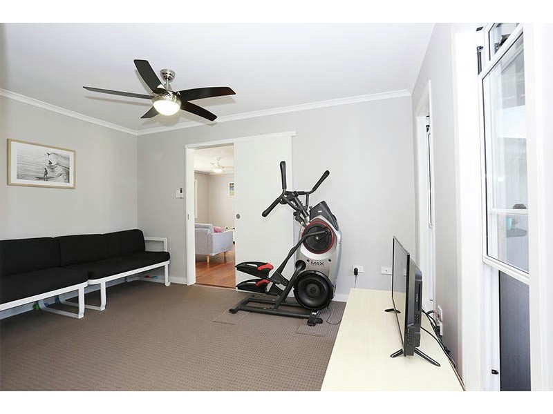 4 Paradise Parade, Bongaree QLD 4507