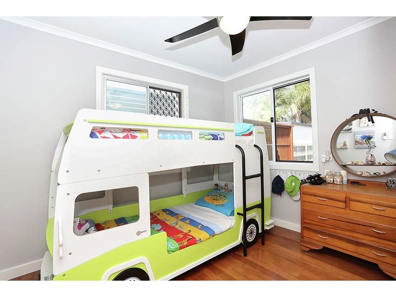 4 Paradise Parade, Bongaree QLD 4507