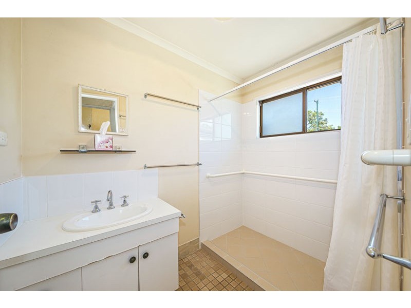 88 Ranald Avenue, Ningi QLD 4511