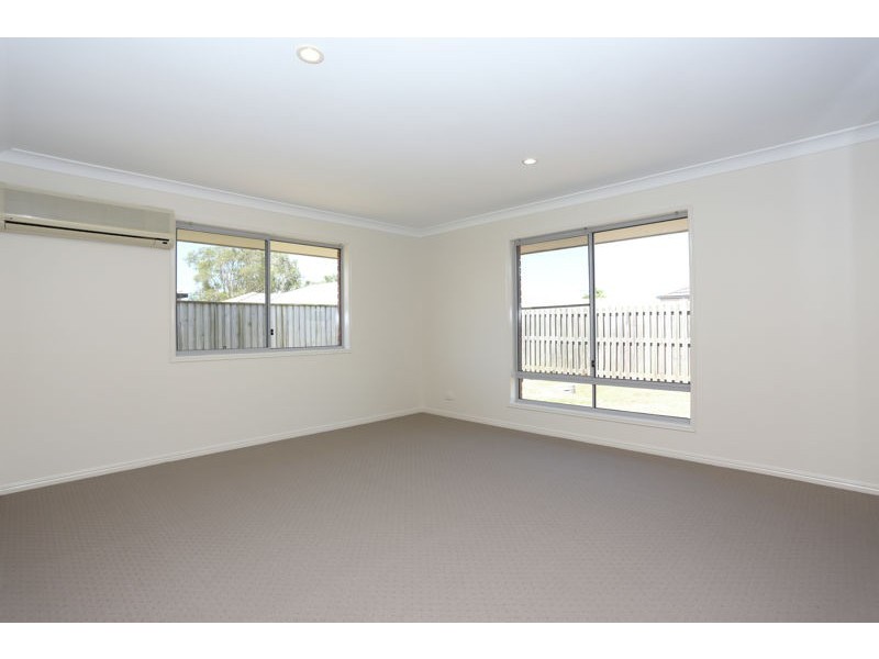 38 Sandheath Place, Ningi QLD 4511