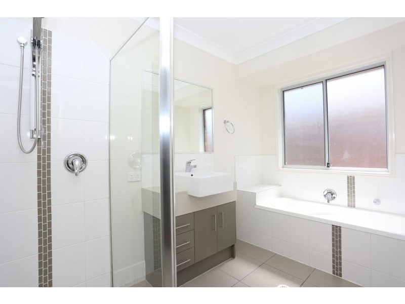 38 Sandheath Place, Ningi QLD 4511