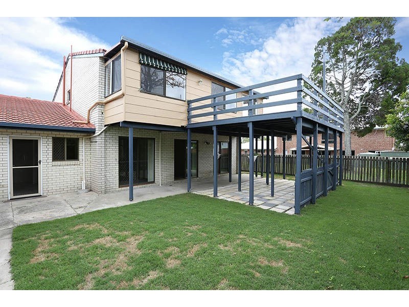 6 Rose Avenue, Ningi QLD 4511