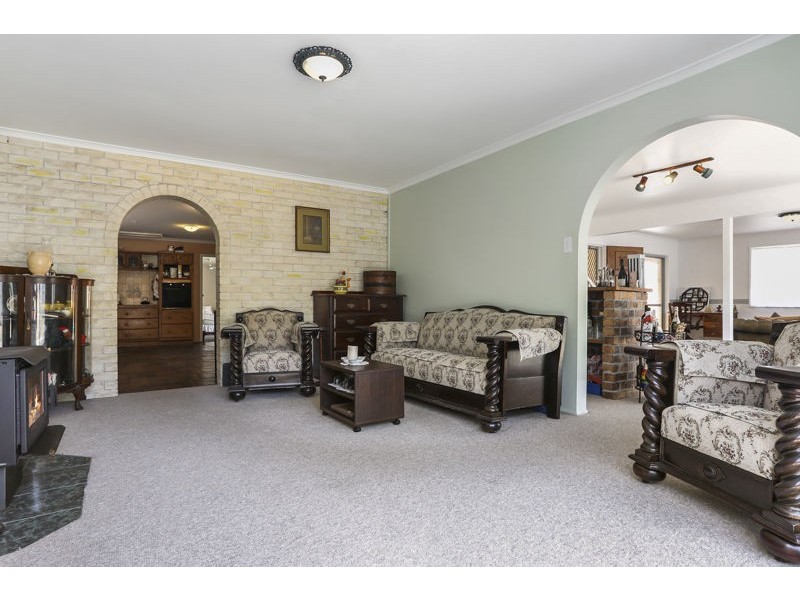 12 Bracken St, Woorim QLD 4507