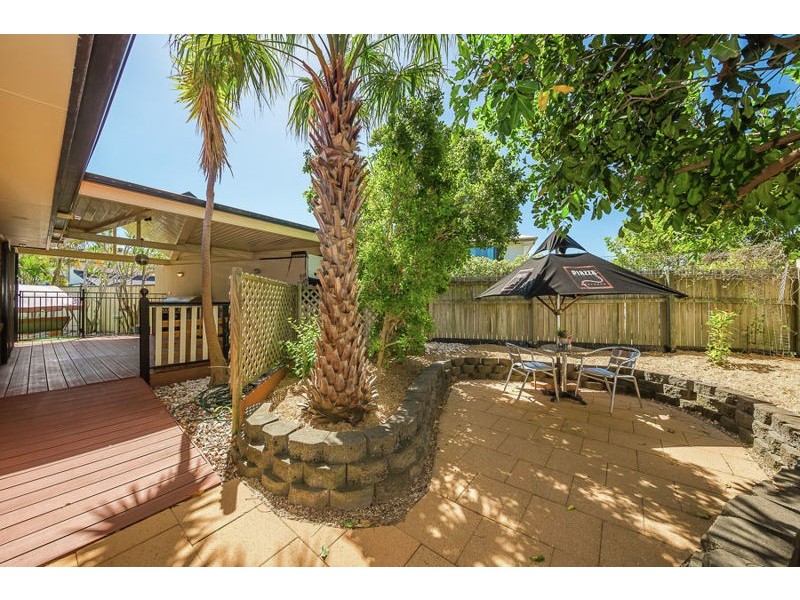 7 Mainbrace Place, Banksia Beach QLD 4507