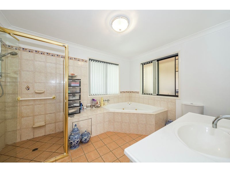 7 Mainbrace Place, Banksia Beach QLD 4507