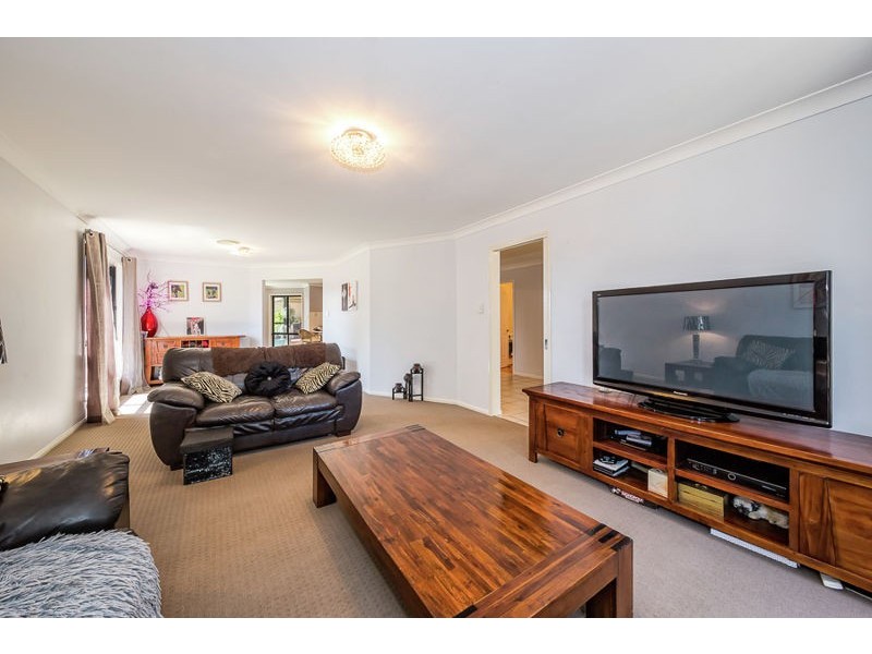7 Mainbrace Place, Banksia Beach QLD 4507