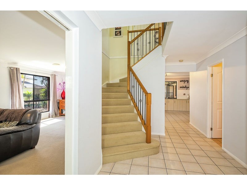 7 Mainbrace Place, Banksia Beach QLD 4507