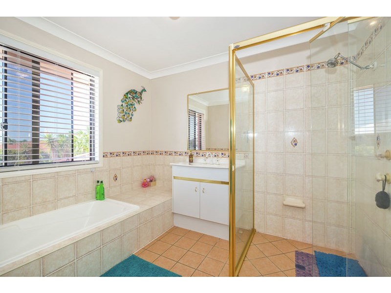 7 Mainbrace Place, Banksia Beach QLD 4507