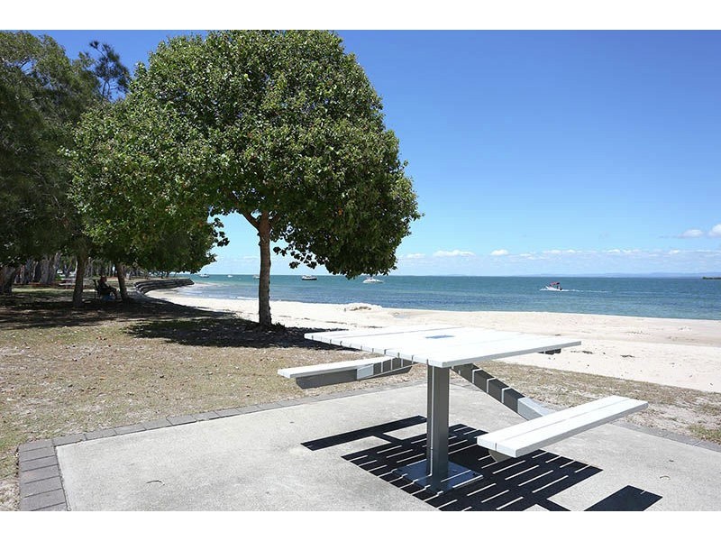 2/14 Fifth Avenue, Bongaree QLD 4507