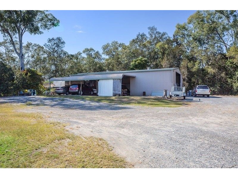 271 Beachmere Road, Beachmere QLD 4510