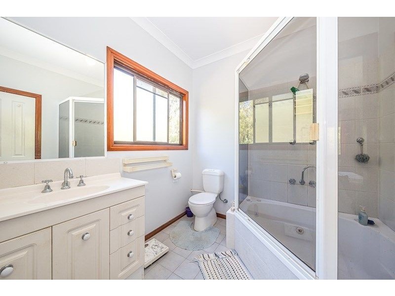 271 Beachmere Road, Beachmere QLD 4510