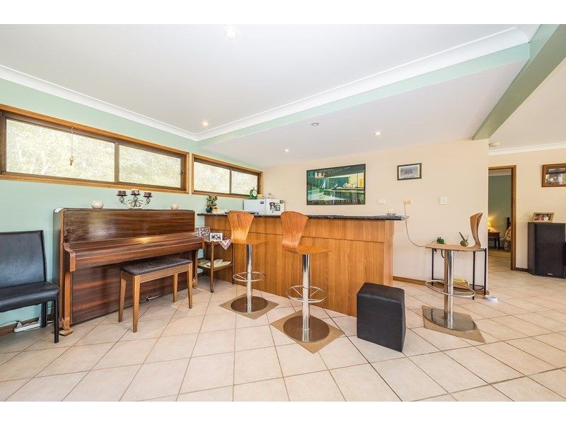 271 Beachmere Road, Beachmere QLD 4510