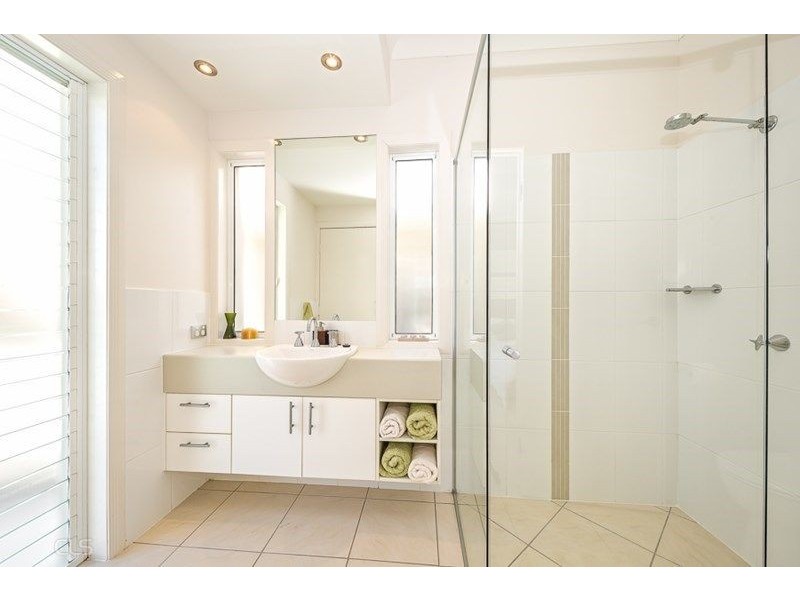 45 North Point, Banksia Beach QLD 4507