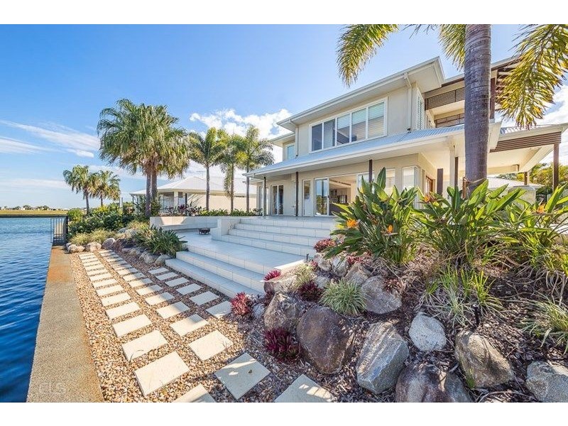 45 North Point, Banksia Beach QLD 4507