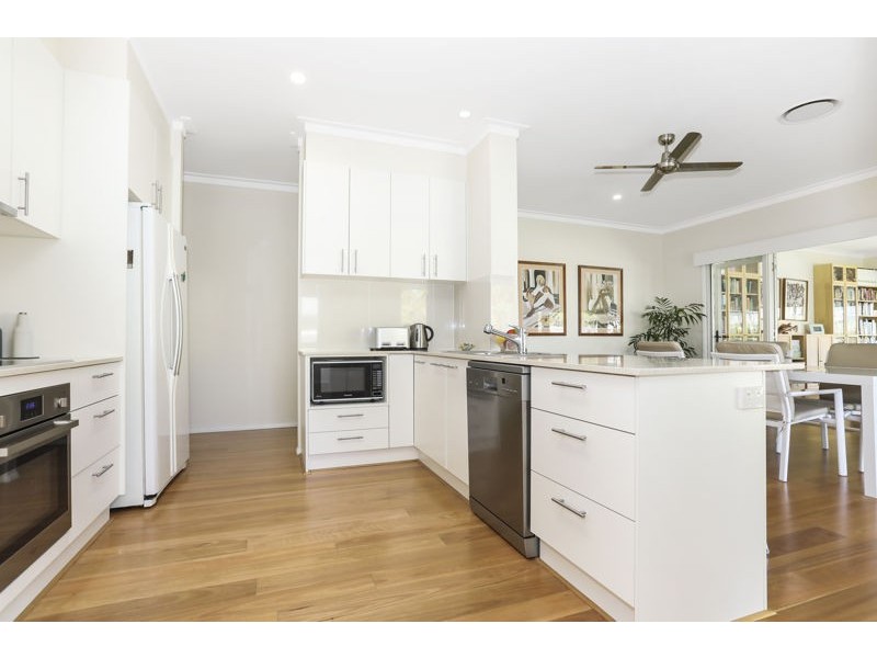 103 Cosmos Avenue, Banksia Beach QLD 4507