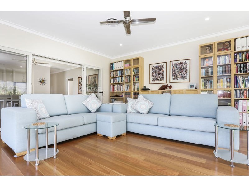 103 Cosmos Avenue, Banksia Beach QLD 4507