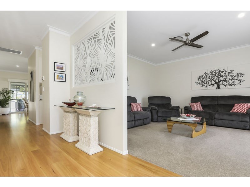 103 Cosmos Avenue, Banksia Beach QLD 4507