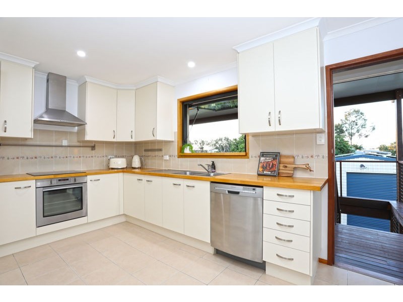 127 Boronia Drive, Bellara QLD 4507