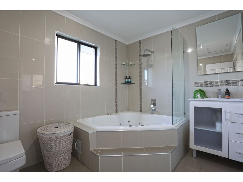 127 Boronia Drive, Bellara QLD 4507