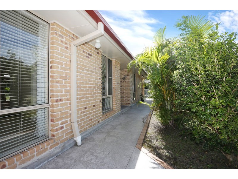 54-56 Bernborough Way, Ningi QLD 4511