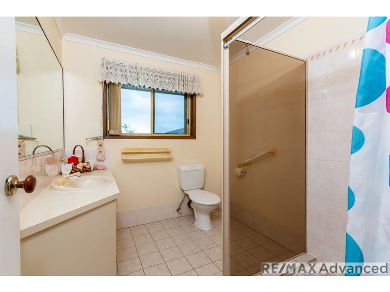 102 Bestmann Road, Sandstone Point QLD 4511