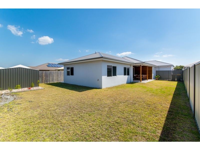 14 Honeymyrtle Street, Banksia Beach QLD 4507