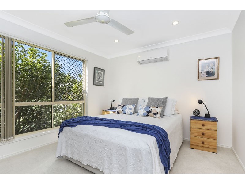 8 Cronulla Place, Sandstone Point QLD 4511