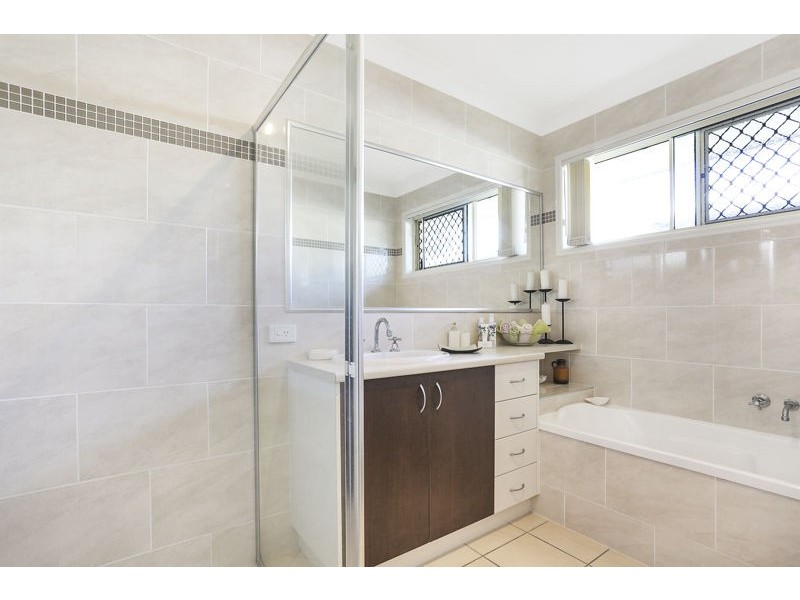 8 Cronulla Place, Sandstone Point QLD 4511