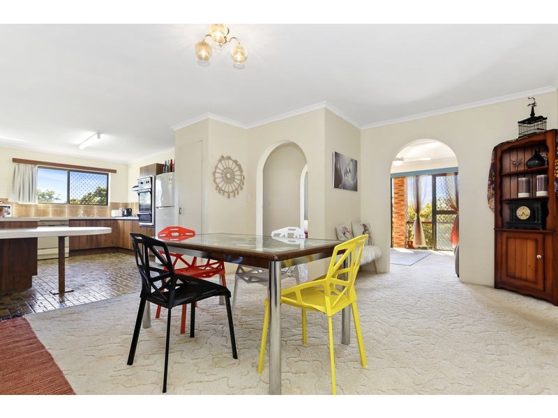 2/10 Fourth Avenue, Bongaree QLD 4507